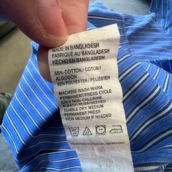 Van Heusen Classic Fit Size Large 16-16 1/2 - Picture 2 of 8